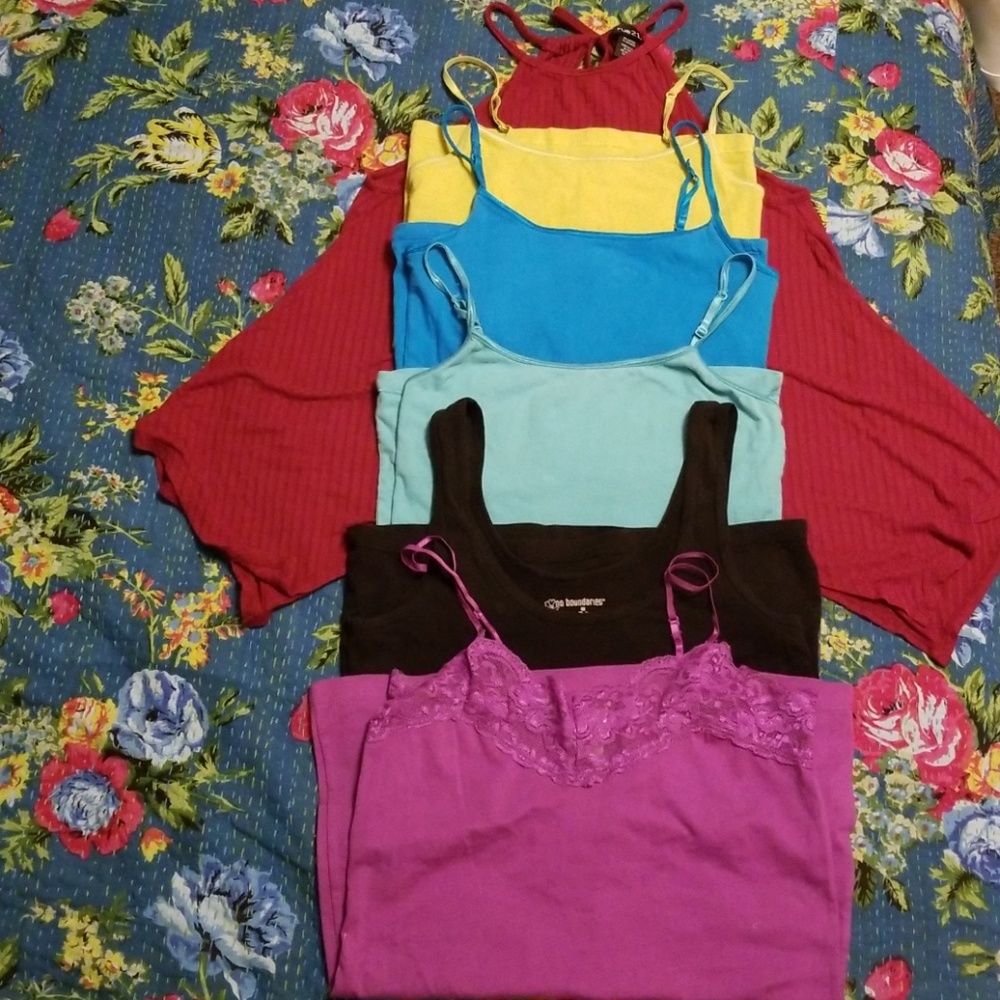 Bundle of 4 Camis & 2 Tanks